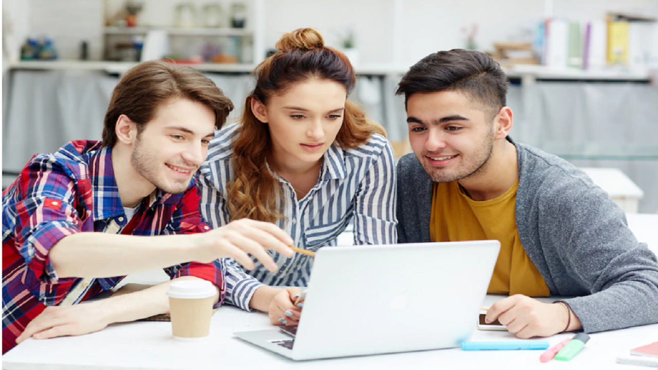 Top 7 Best Laptop For MBA Students